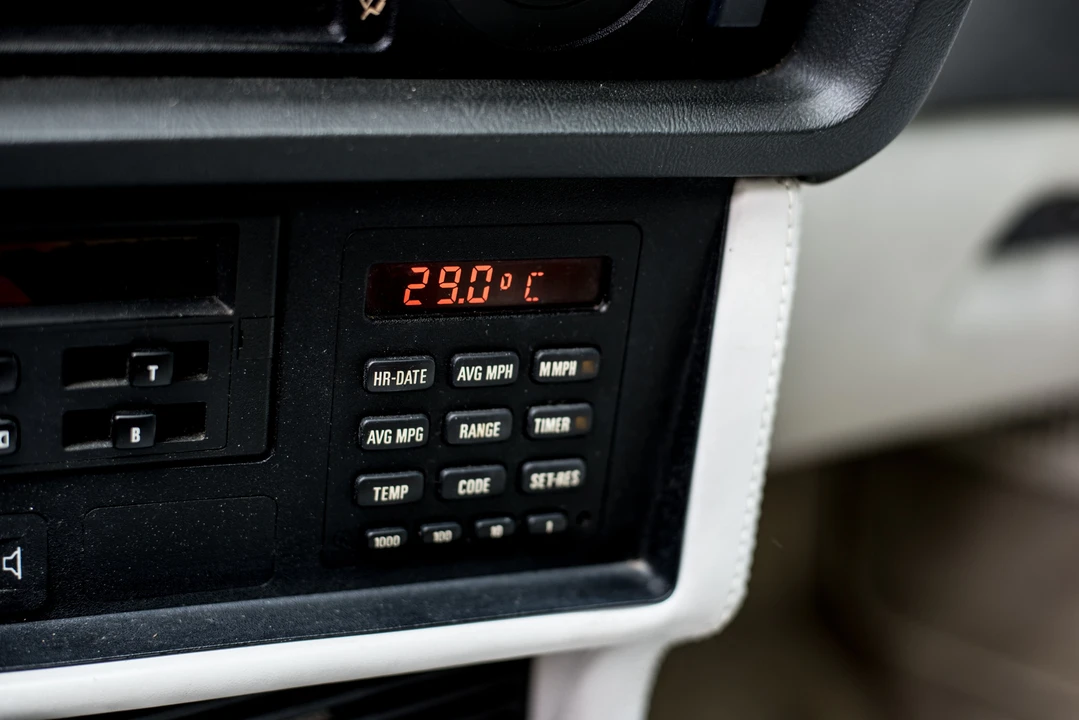 1988 BMW E24 M635CSi & M6 - Image 25 of 31