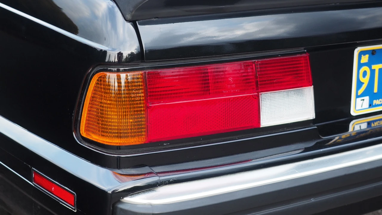 1988 BMW E24 M635CSi & M6 - Image 30 of 31