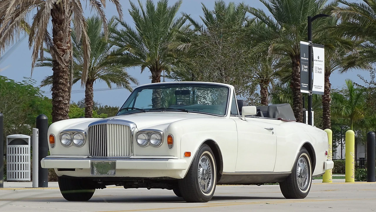 1988 Rolls-Royce Corniche Series II - Image 2 of 31