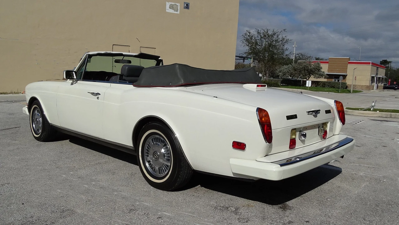 1988 Rolls-Royce Corniche Series II - Image 15 of 31