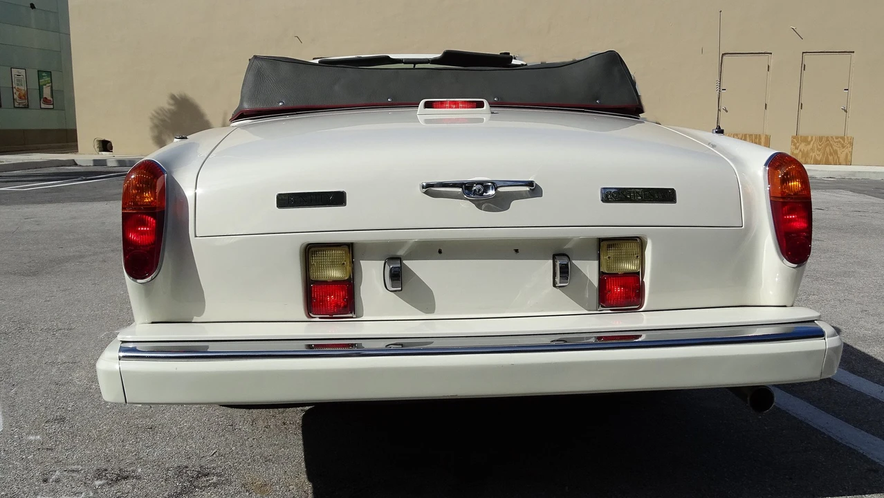 1988 Rolls-Royce Corniche Series II - Image 18 of 31