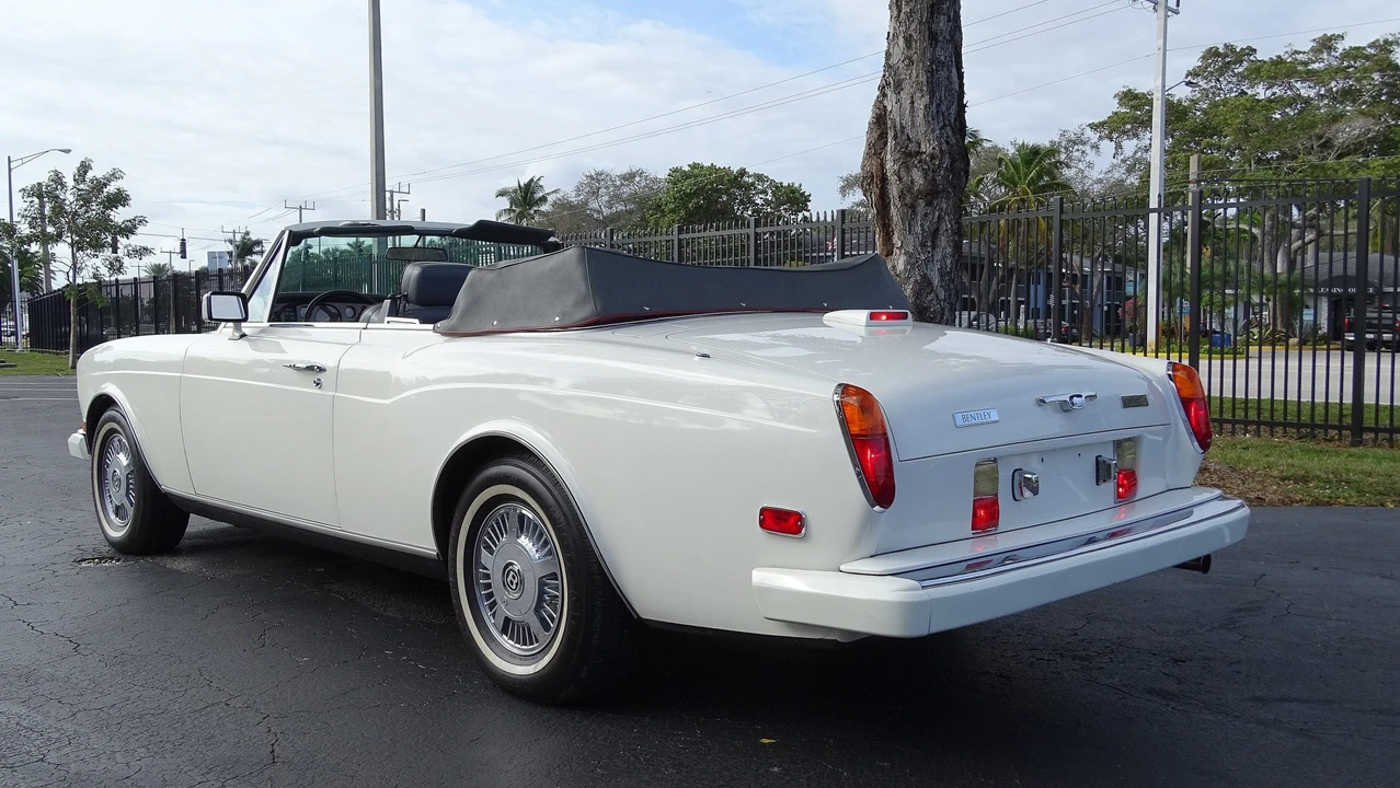 1988 Rolls-Royce Corniche Series II - Image 14 of 31