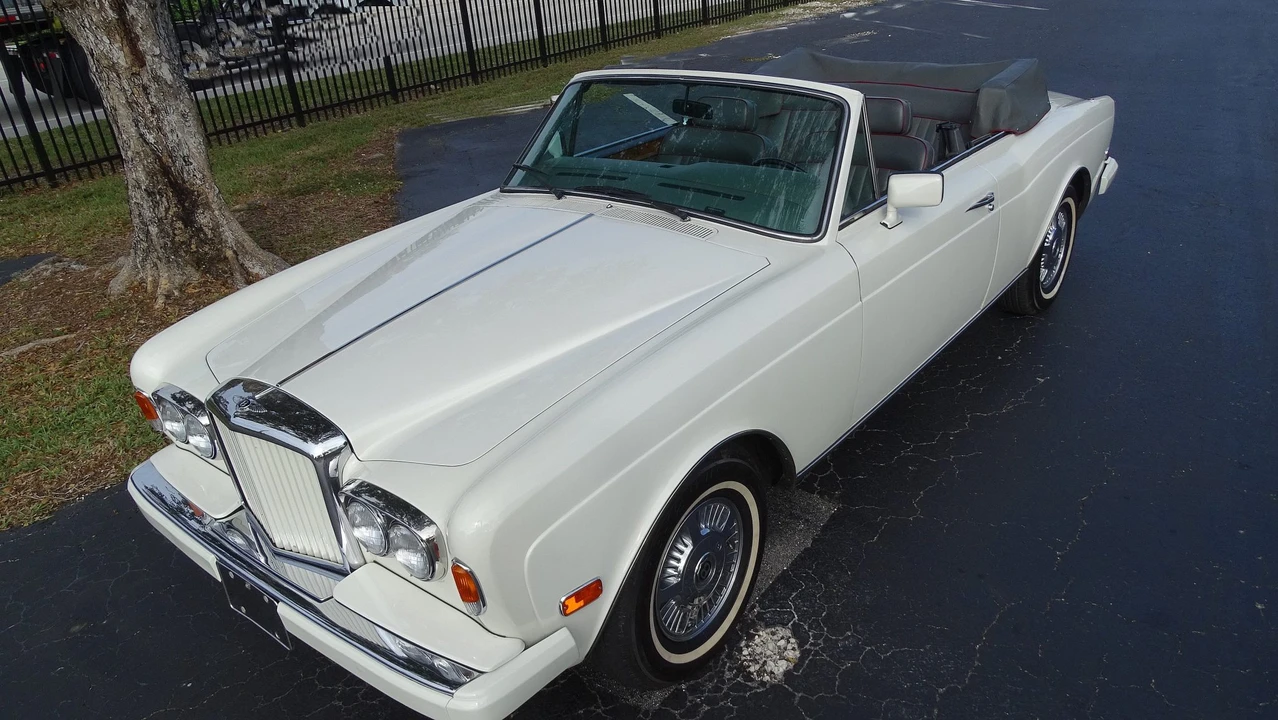 1988 Rolls-Royce Corniche Series II - Image 9 of 31
