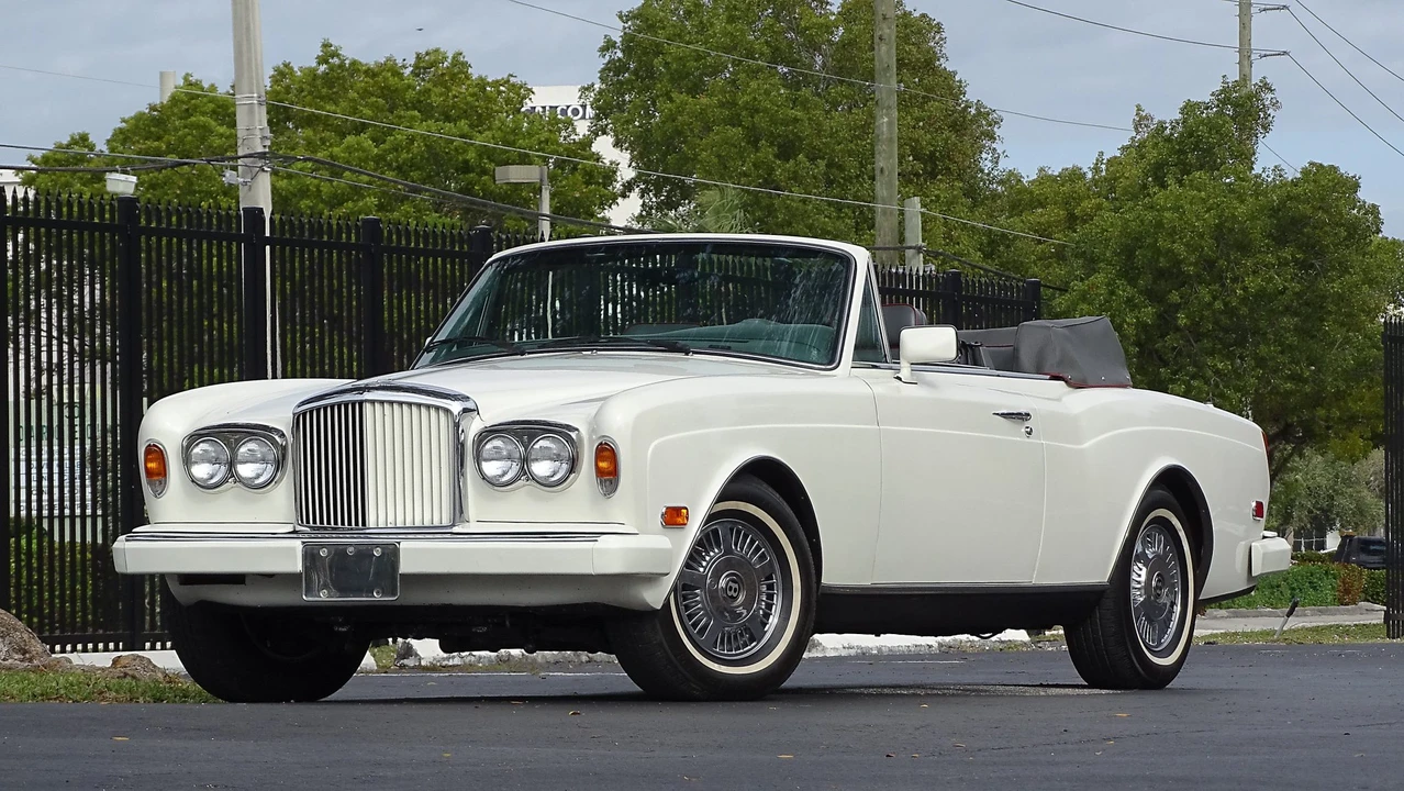 1988 Rolls-Royce Corniche Series II - Image 4 of 31