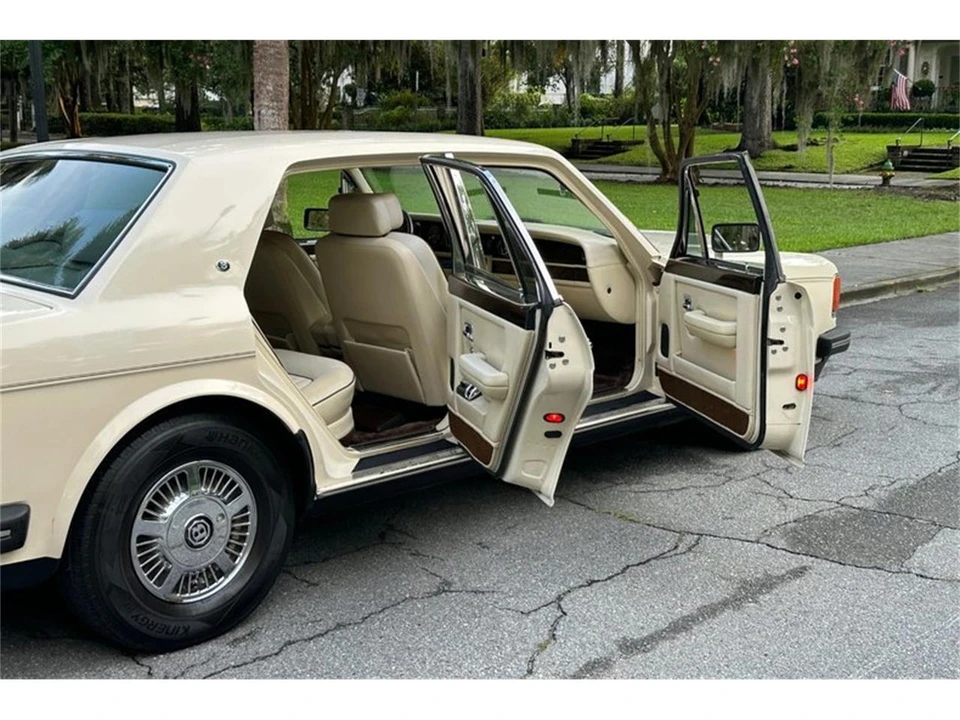 1988 Bentley Mulsanne 1st Gen - Image 31 of 31