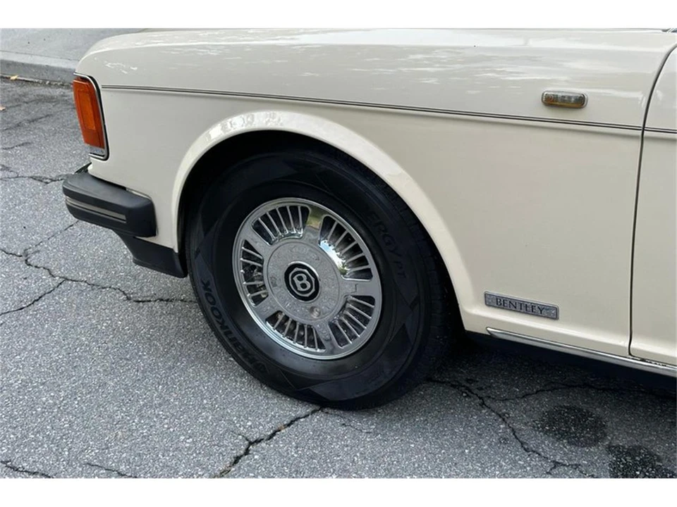 1988 Bentley Mulsanne 1st Gen - Image 13 of 31