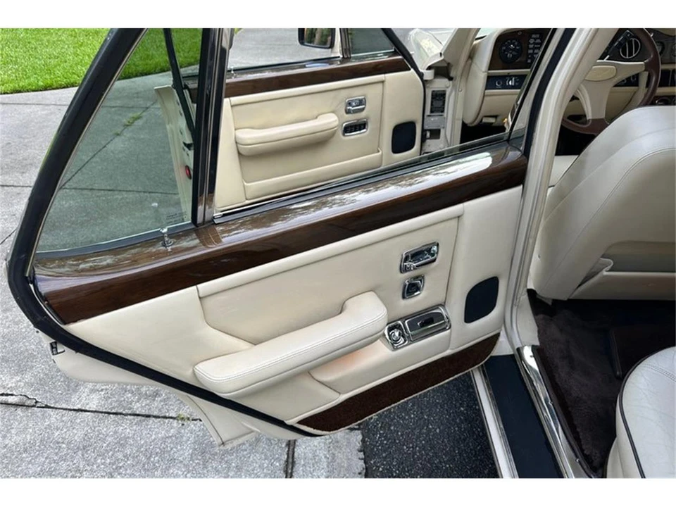1988 Bentley Mulsanne 1st Gen - Image 20 of 31