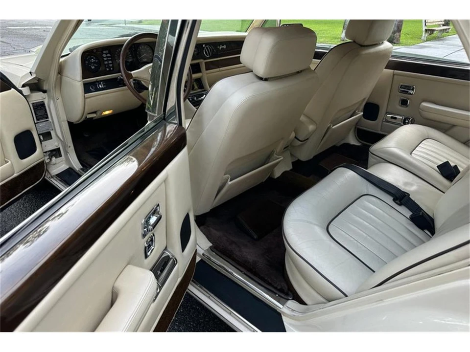 1988 Bentley Mulsanne 1st Gen - Image 27 of 31