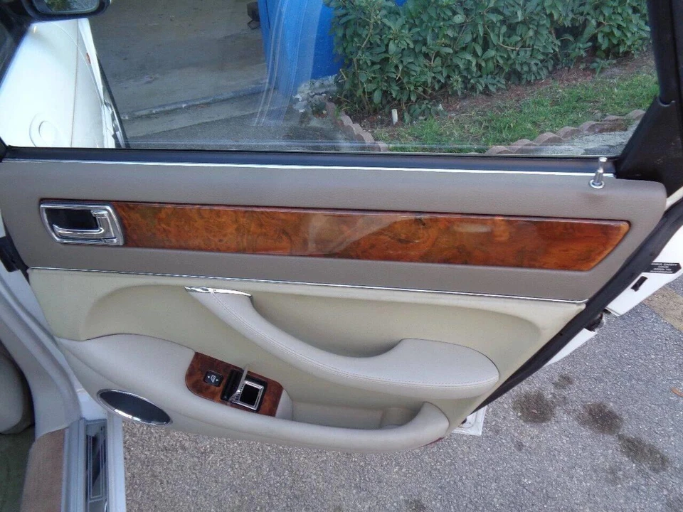 1988 Bentley Mulsanne 1st Gen - Image 28 of 29