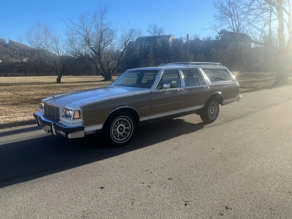 1988 Buick Electra - Image 14 of 31