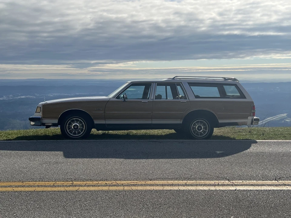 1988 Buick Electra - Image 21 of 31