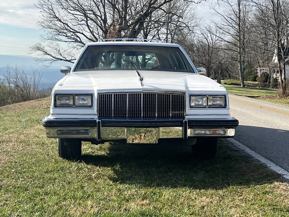 1988 Buick Electra - Image 7 of 31