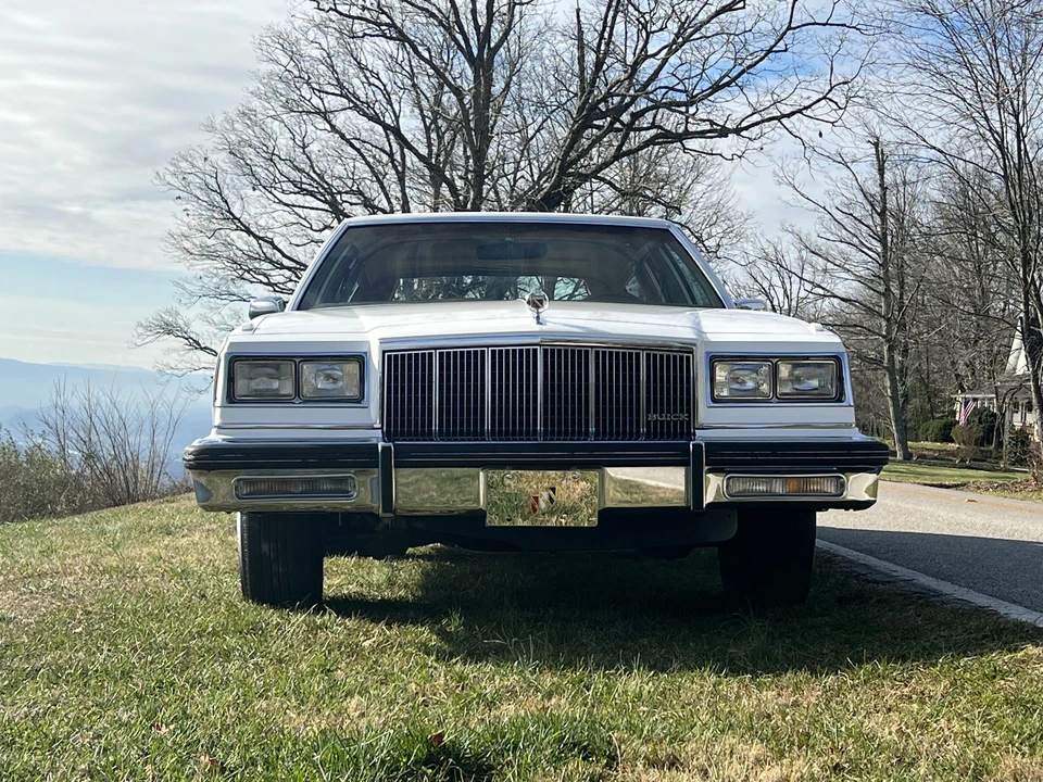 1988 Buick Electra - Image 6 of 31
