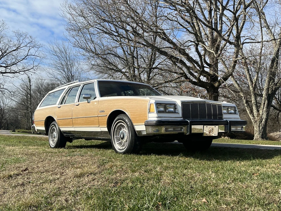 1988 Buick Electra - Image 4 of 31