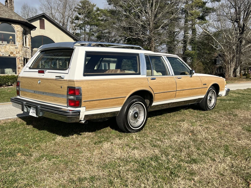 1988 Buick Electra - Image 31 of 31