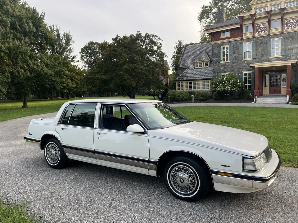 1988 Buick Electra - Image 6 of 31