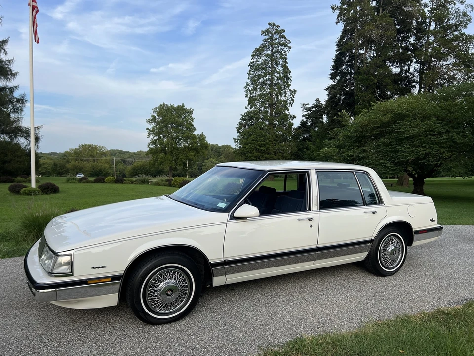 1988 Buick Electra - Image 15 of 31