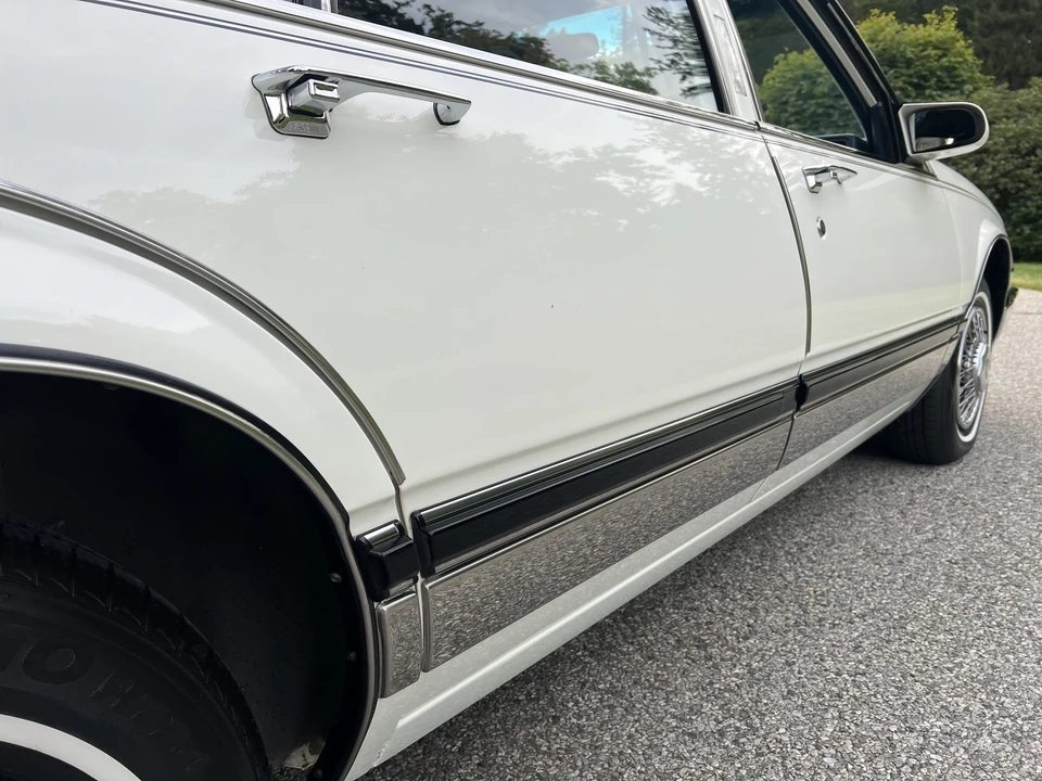 1988 Buick Electra - Image 28 of 31