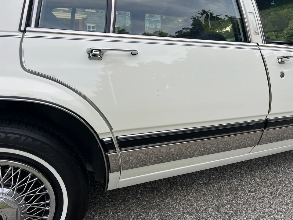 1988 Buick Electra - Image 27 of 31