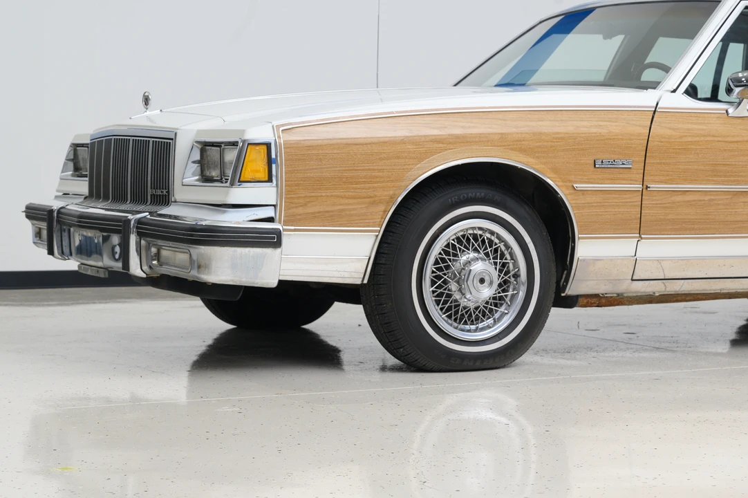 1988 Buick LeSabre - Image 18 of 31
