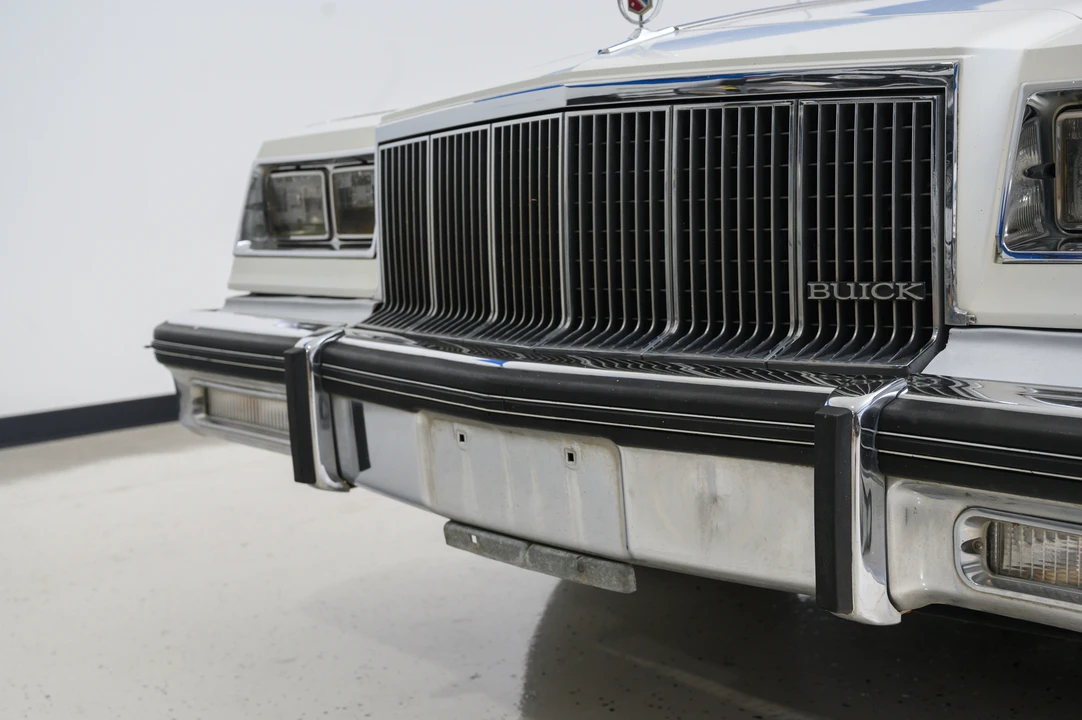 1988 Buick LeSabre - Image 16 of 31