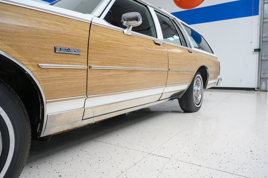 1988 Buick LeSabre - Image 22 of 31