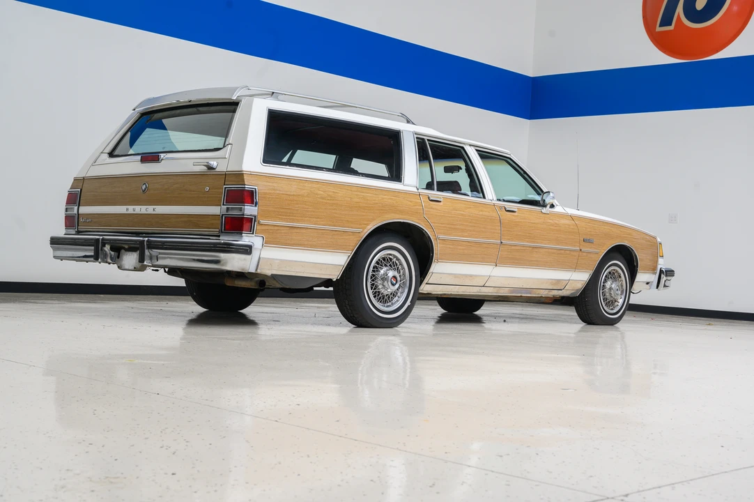 1988 Buick LeSabre - Image 7 of 31