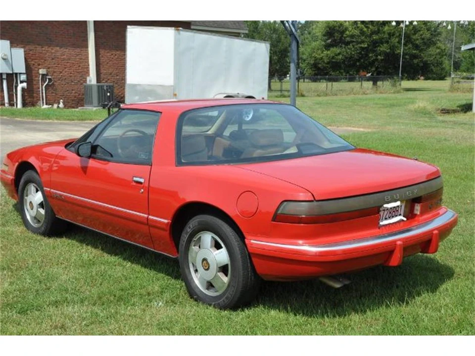 1988 Buick Reatta - Image 2 of 11