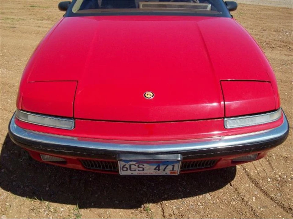 1988 Buick Reatta - Image 6 of 7