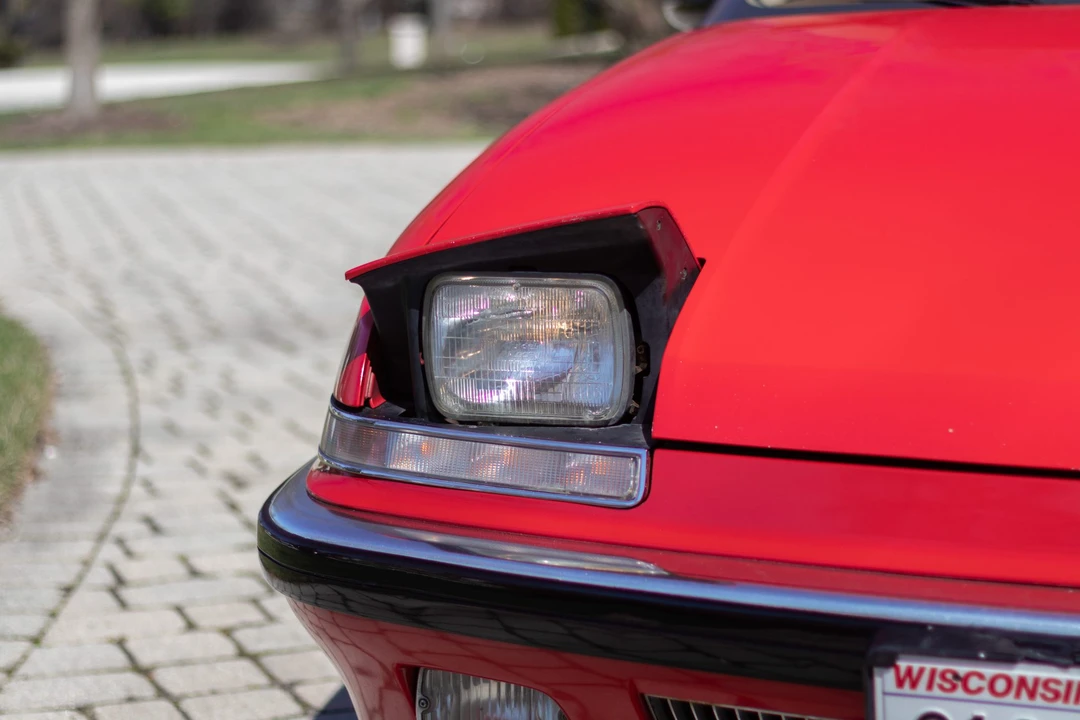 1988 Buick Reatta - Image 11 of 31