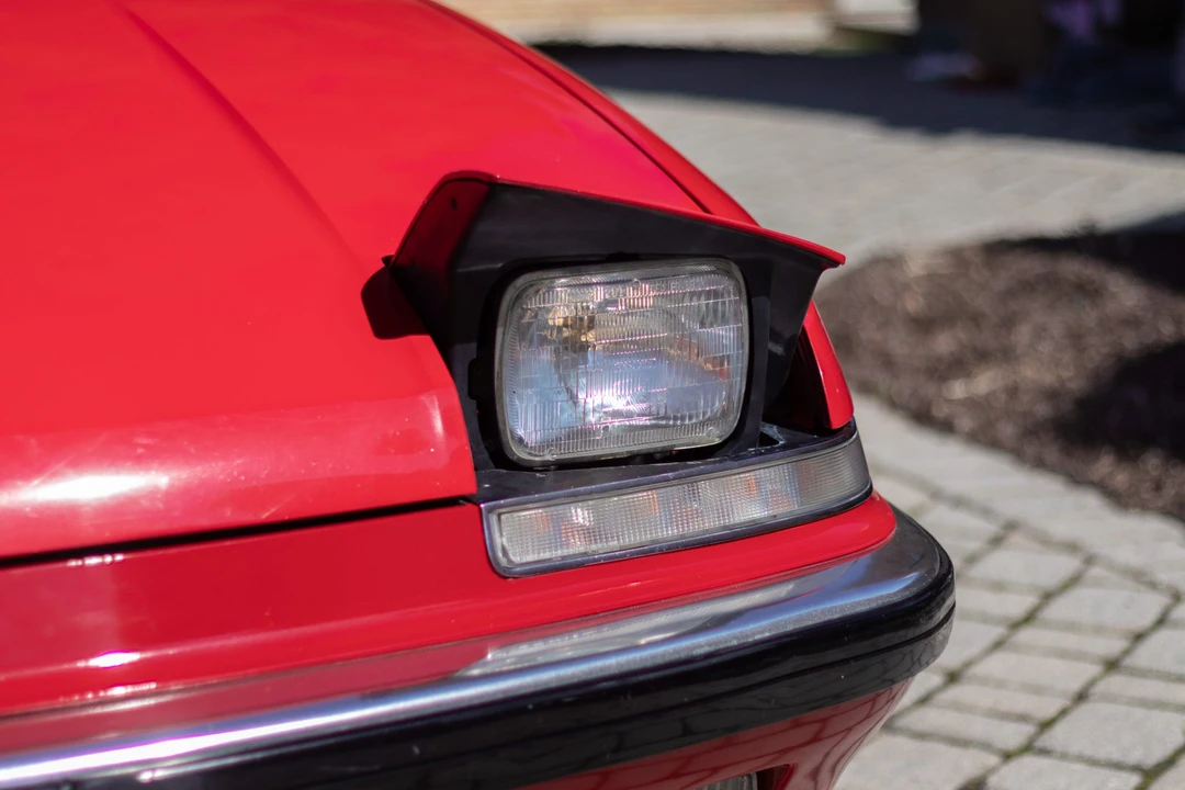 1988 Buick Reatta - Image 12 of 31