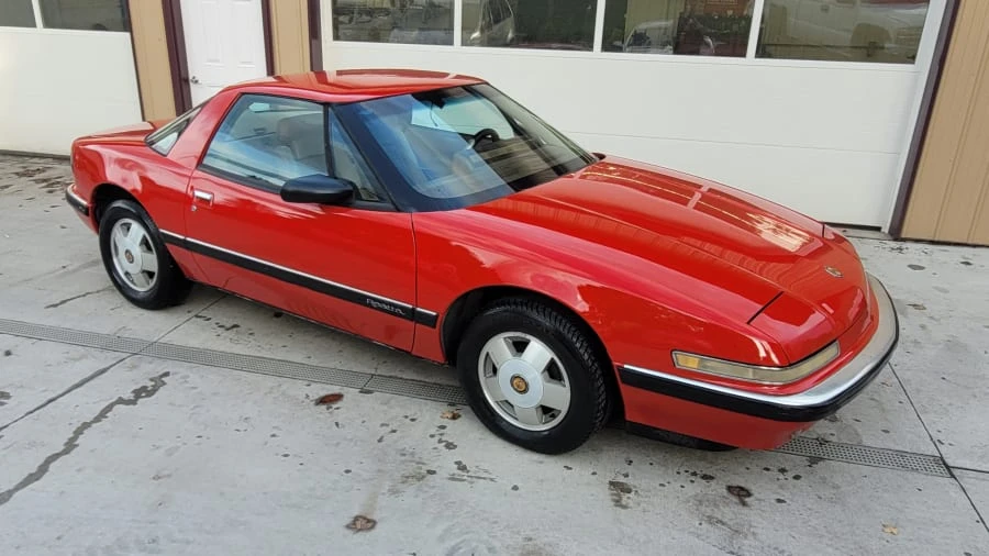 1988 Buick Reatta - Image 9 of 11