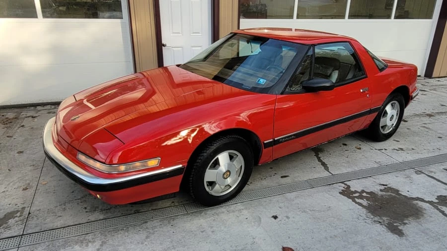 1988 Buick Reatta - Image 11 of 11
