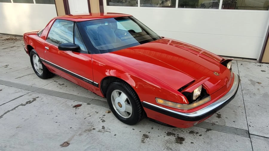 1988 Buick Reatta - Image 8 of 11