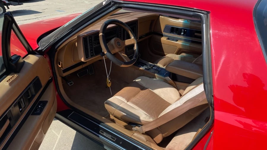 1988 Buick Reatta - Image 3 of 4