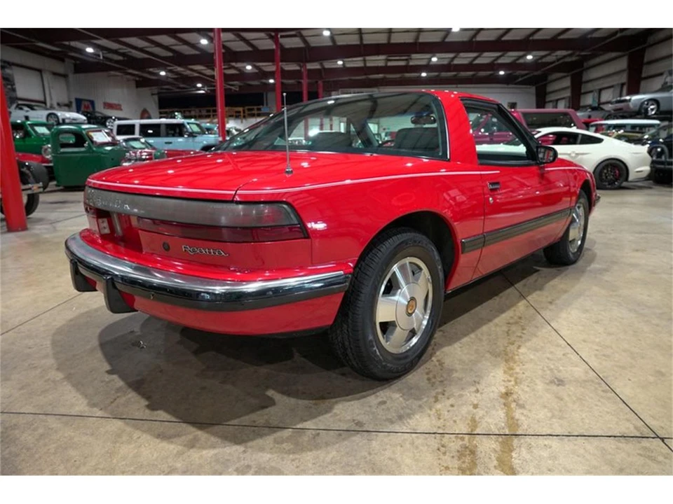 1988 Buick Reatta - Image 8 of 31