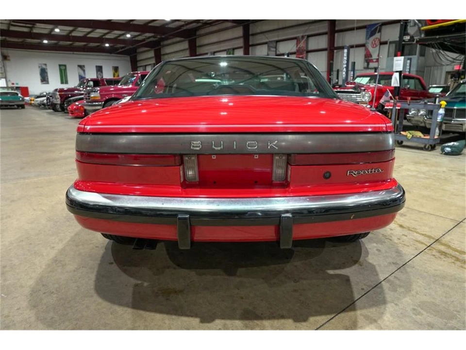 1988 Buick Reatta - Image 7 of 31