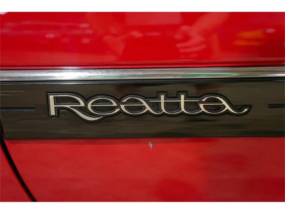 1988 Buick Reatta - Image 22 of 31