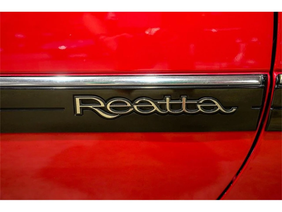 1988 Buick Reatta - Image 24 of 31