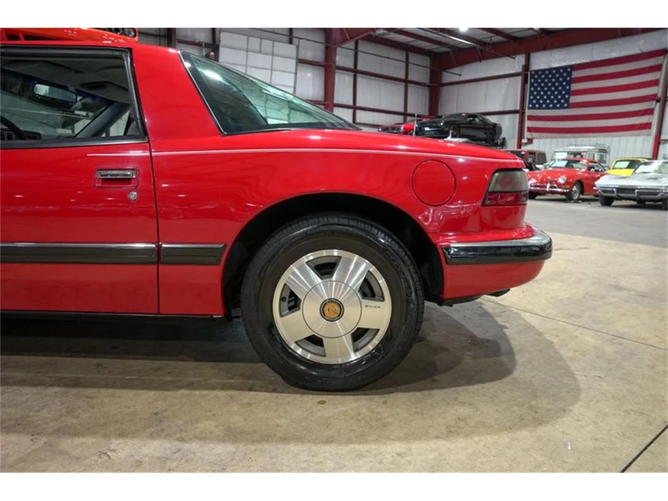1988 Buick Reatta - Image 5 of 31