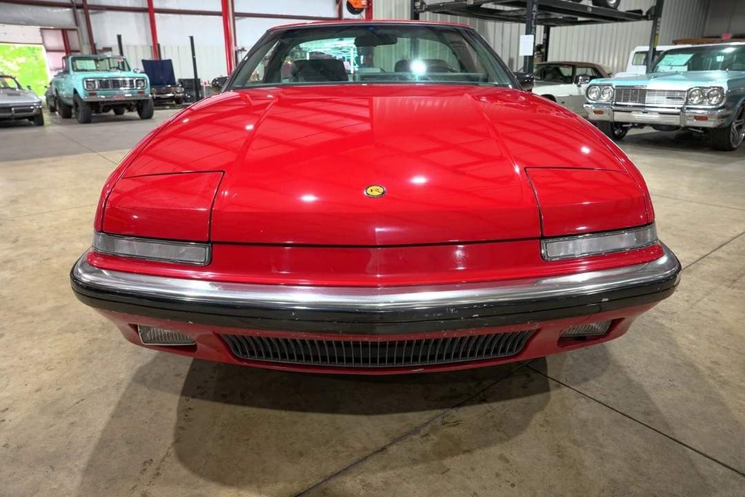 1988 Buick Reatta - Image 13 of 31