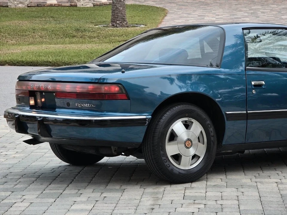 1988 Buick Reatta - Image 6 of 21