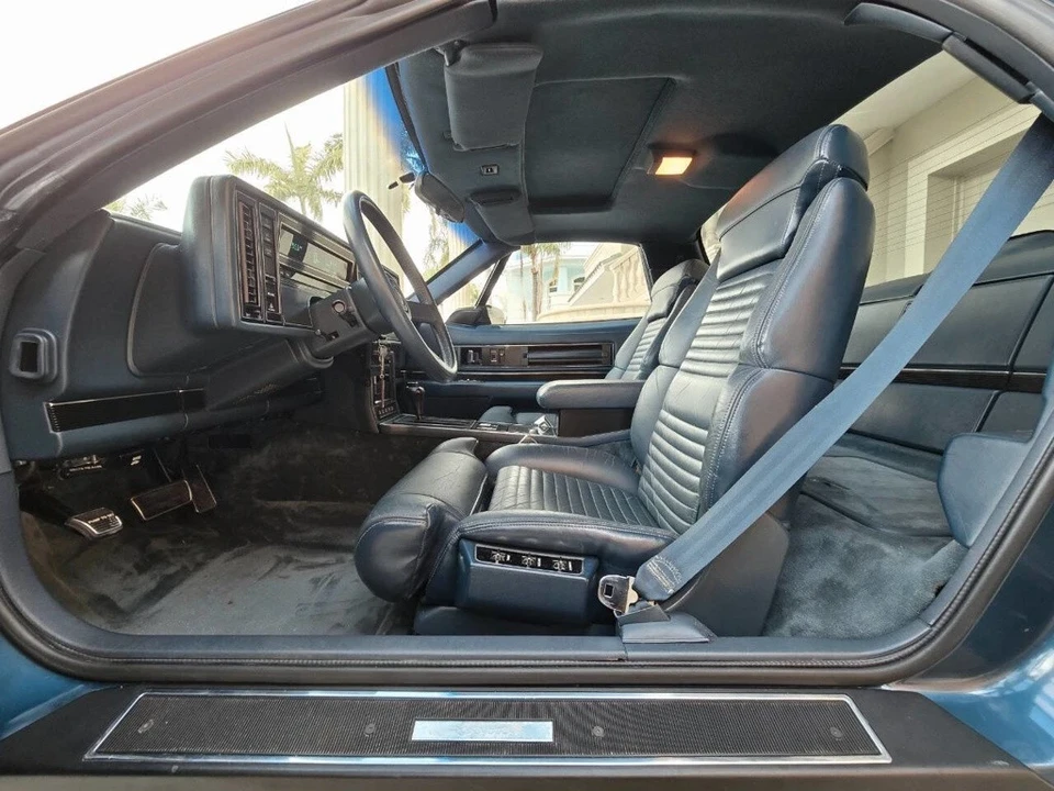 1988 Buick Reatta - Image 19 of 21