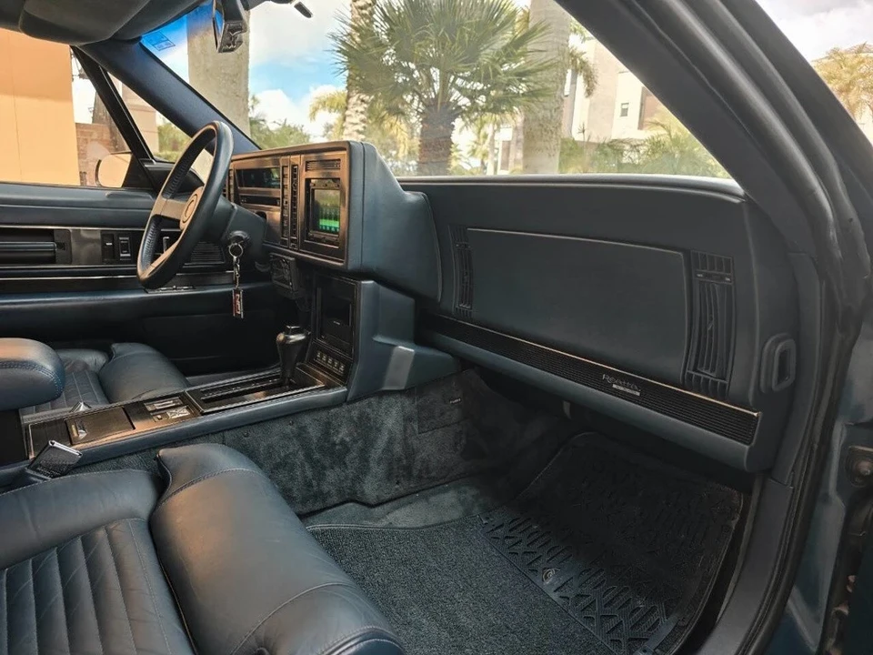 1988 Buick Reatta - Image 13 of 21