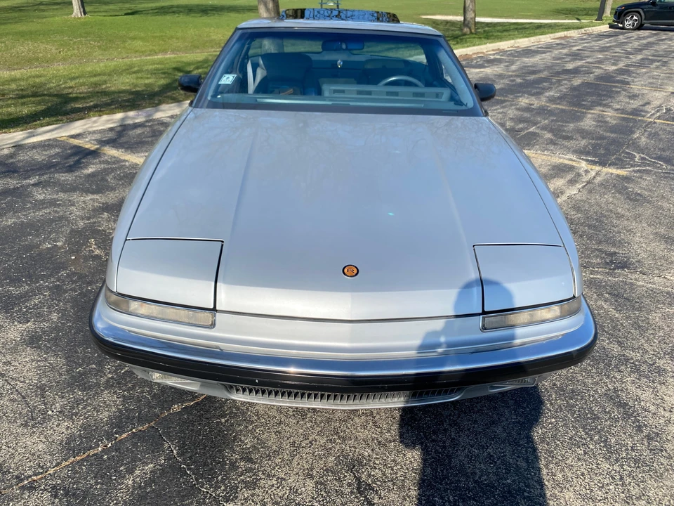 1988 Buick Reatta - Image 7 of 31