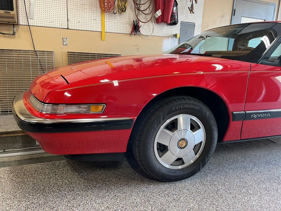 1988 Buick Reatta - Image 22 of 31
