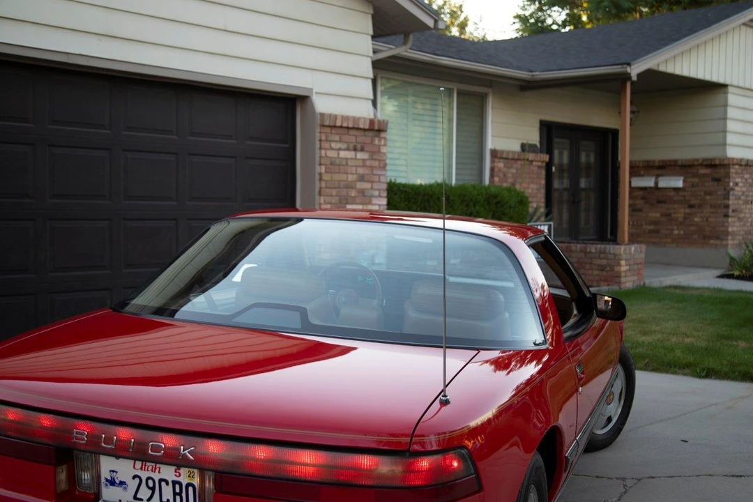 1988 Buick Reatta - Image 14 of 31