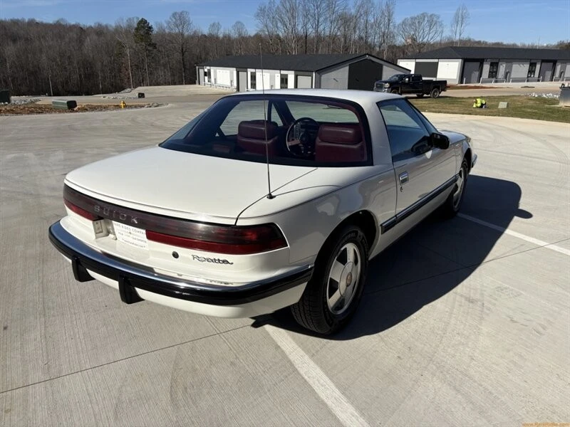 1988 Buick Reatta - Image 4 of 12