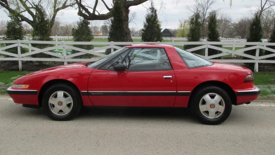 1988 Buick Reatta - Image 2 of 18
