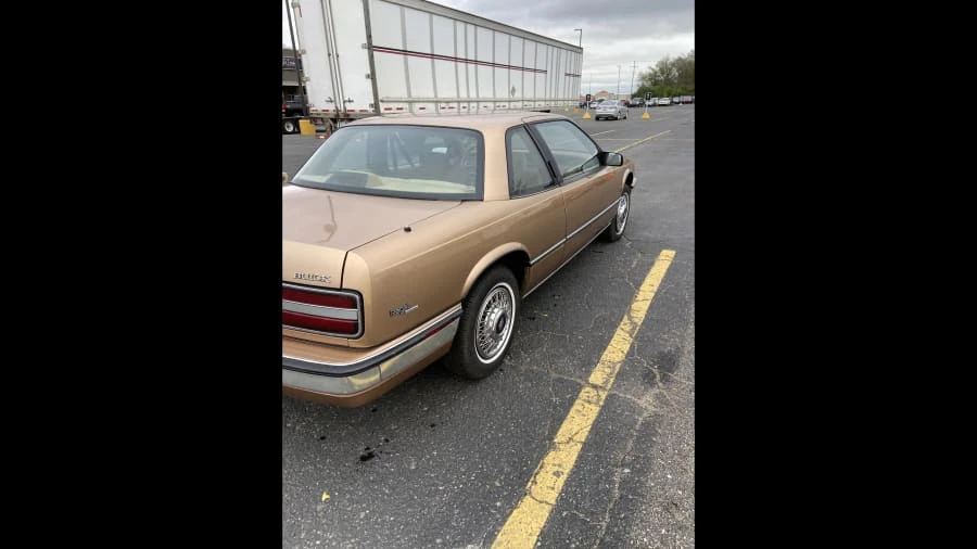 1988 Buick Regal - Image 3 of 7
